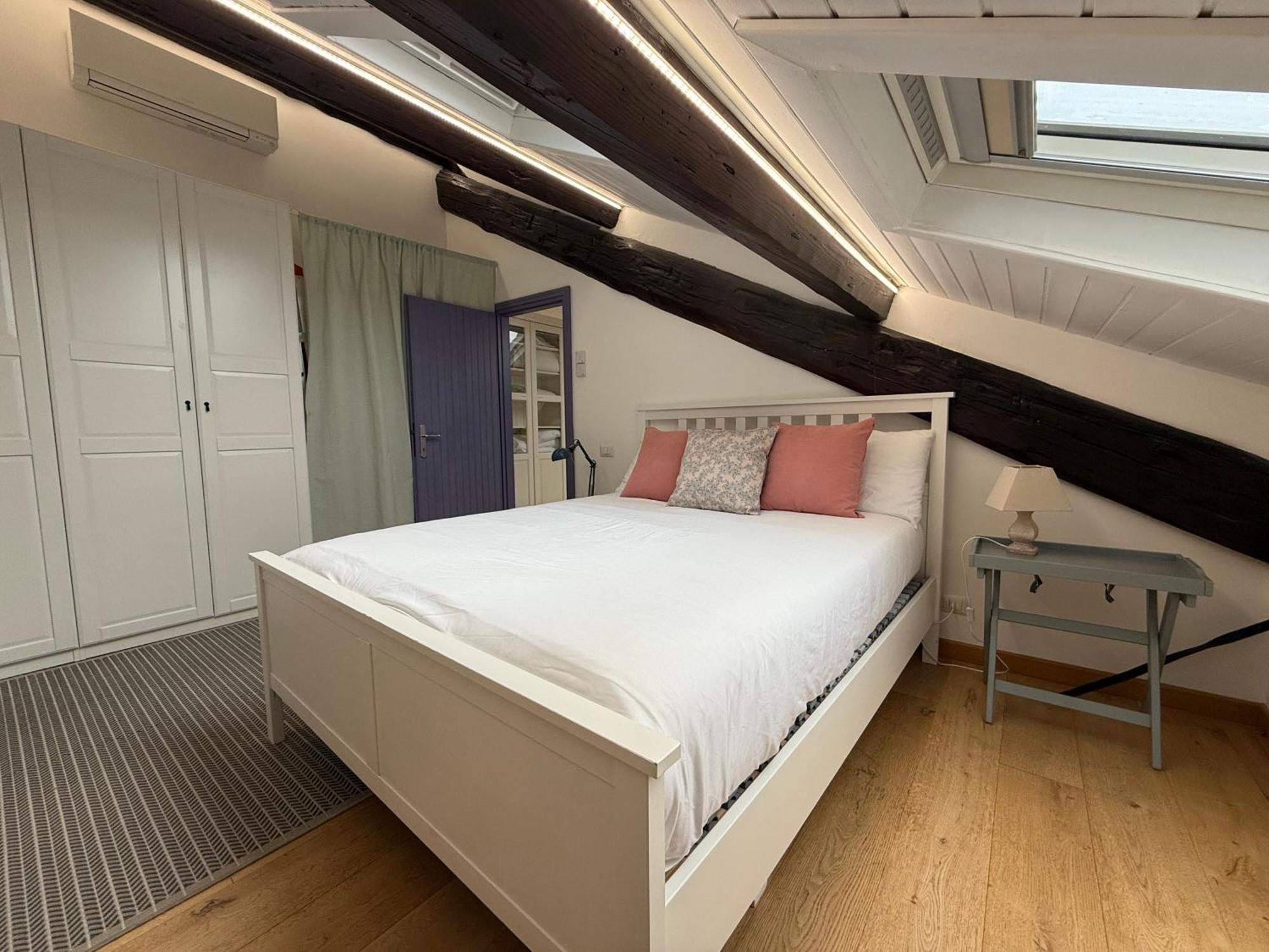 Сasa de vacaciones Shabby Chic Attic In