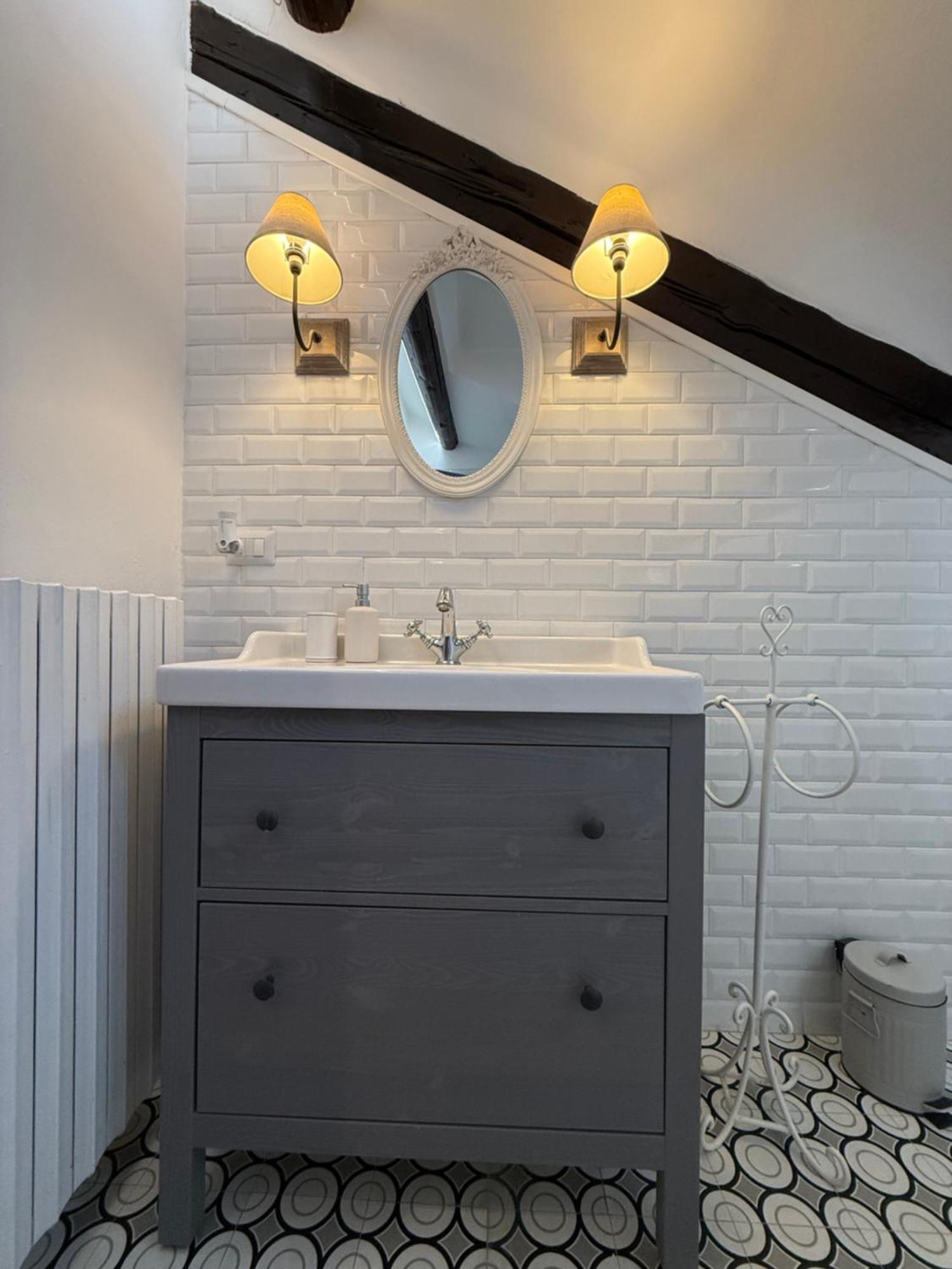 Shabby Chic Attic In Сasa de vacaciones